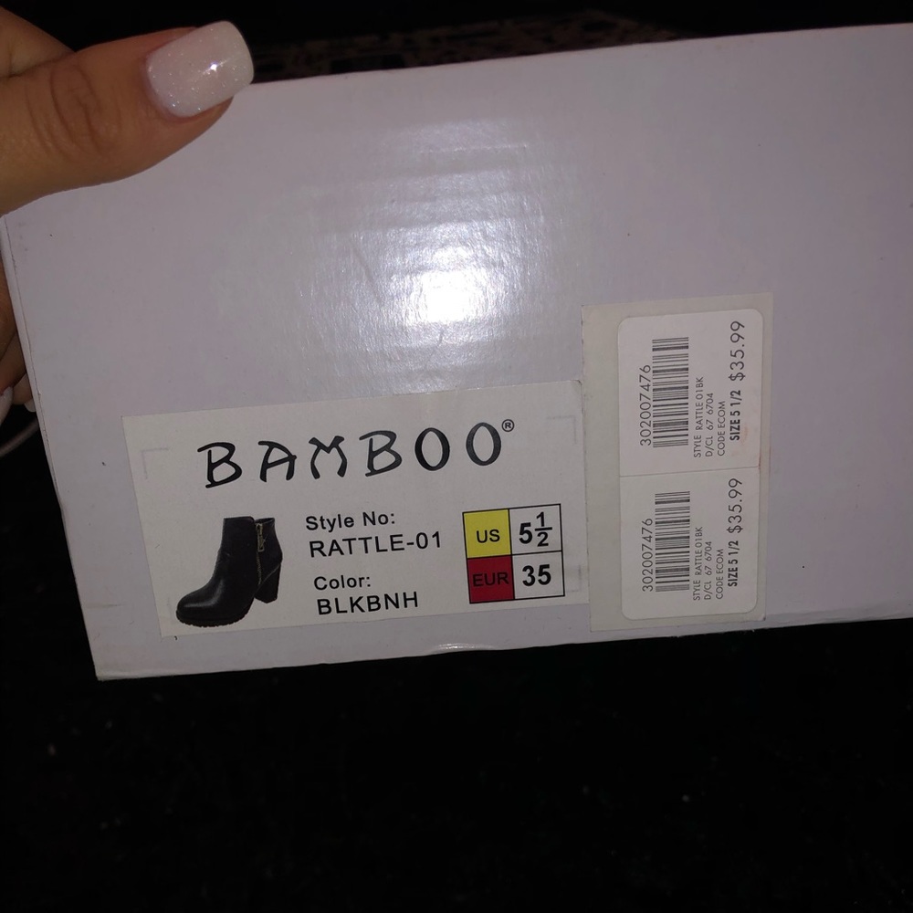 Black Leather booties - Picture 2 of 4
